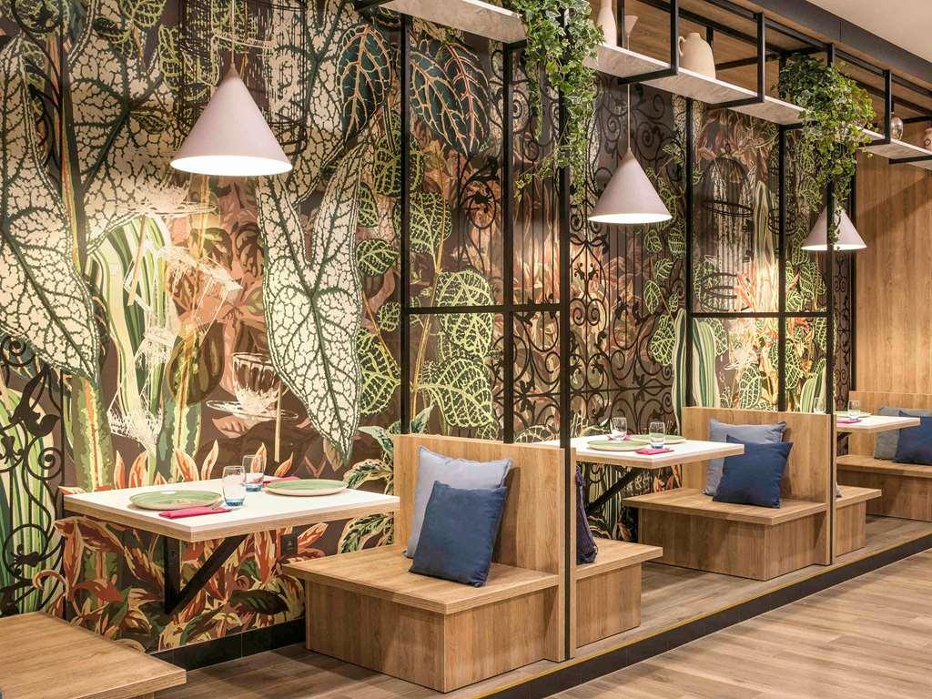 Ibis Styles Krakow East Hotel Restaurant photo
